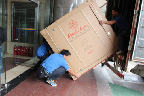 翁牛特钢琴贵重工艺品无忧运